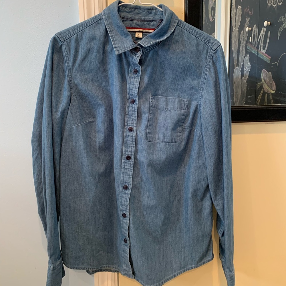 Tommy Hilfiger Women’s Button Down